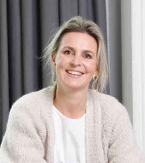 Joyce Loos